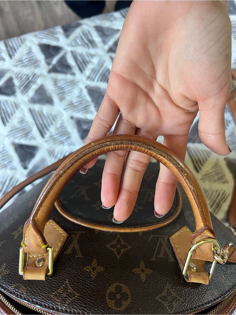 Louis Vuitton Monogram Canvas Dome Satchel with Tan Trim - Picture 11 of 16